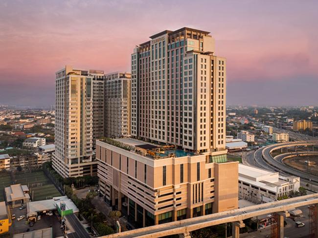 The Grand Fourwings Convention Hotel